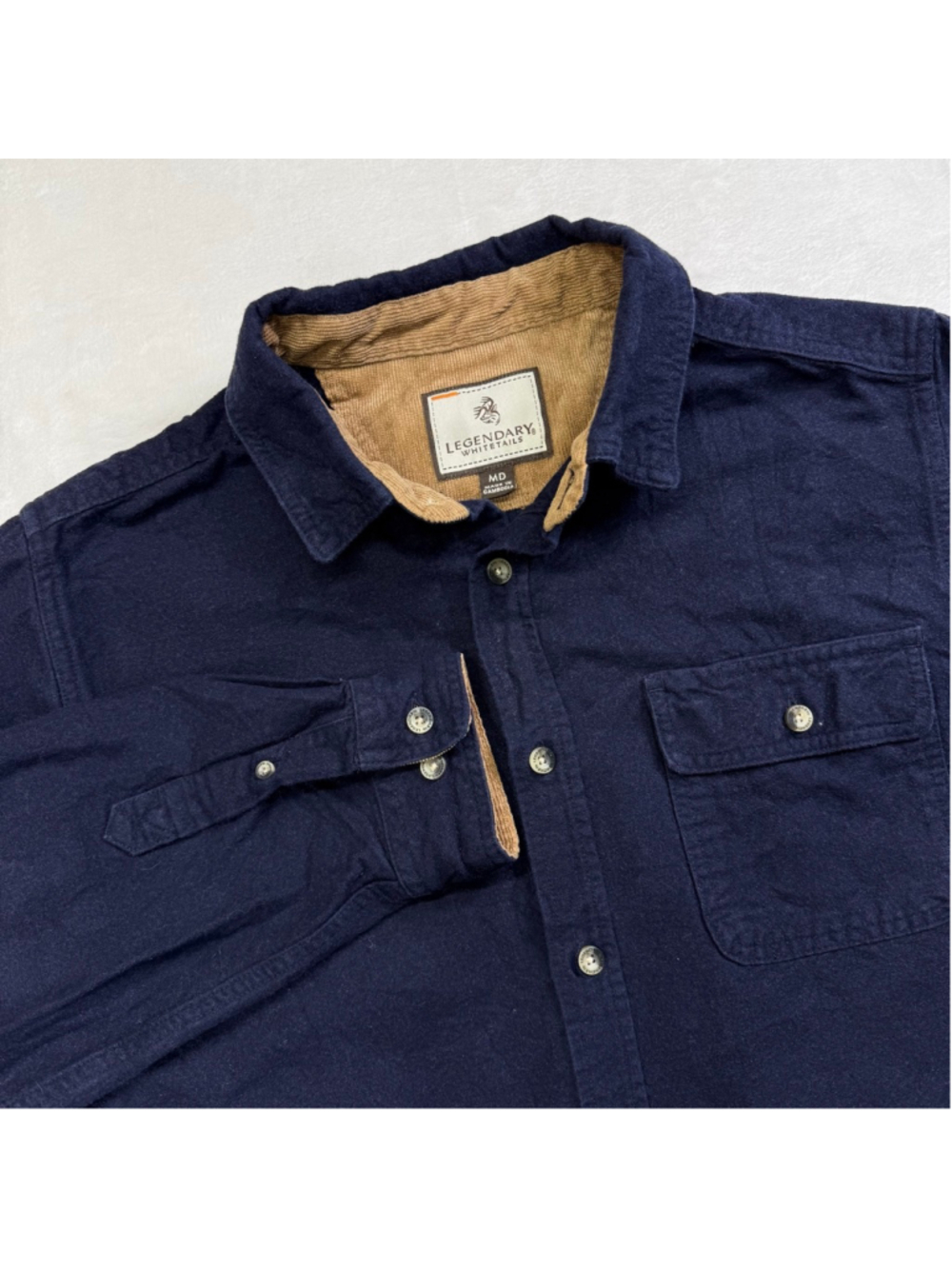 Men's Legendary Whitetails Casual Button Down Shirt Medium Navy Brown